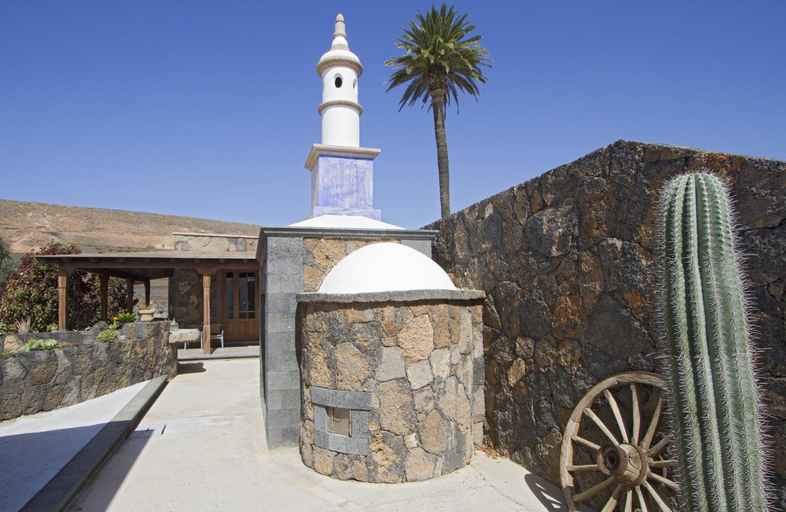 Facilities 5, Villa Remedios, Las Palmas
