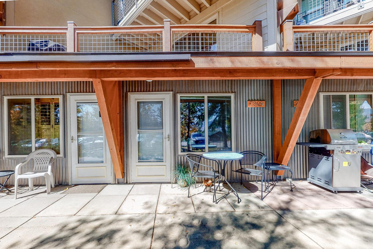 Exterior & Views 1, Wildernest Getaway, Summit