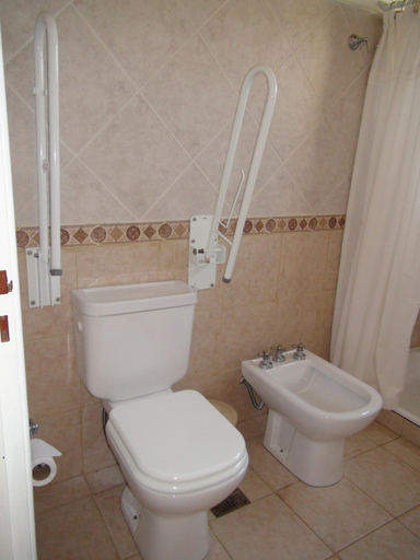 Bathroom 3, Complejo Las Calandrias, Tornquist