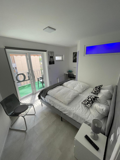 Bedroom 2, Liberty Hotel Cologne, Köln