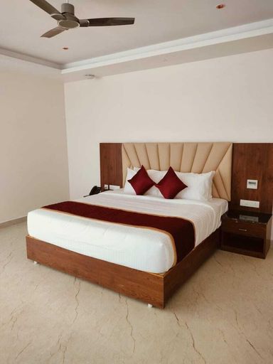 Bedroom 2, Ellora Hotel, Tiruvannamalai