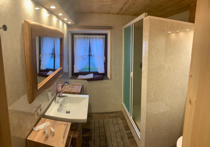 Bathroom 5