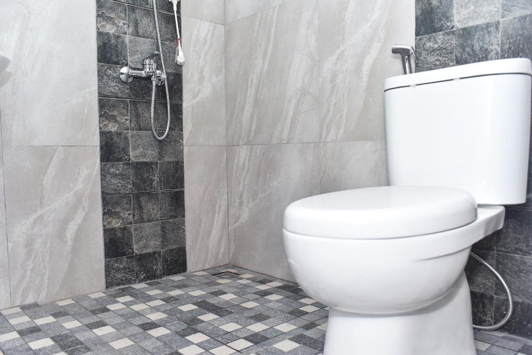 Bathroom 13