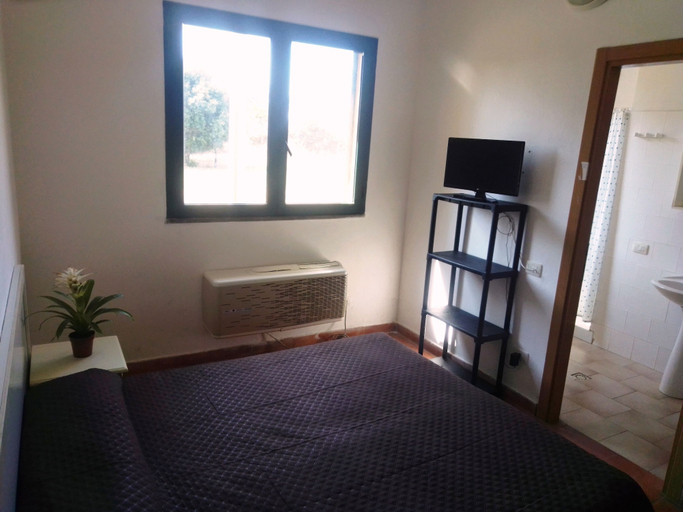 Bedroom 5, Nuraghe Ruiu Campeggio Villaggio, Oristano