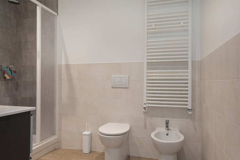 Bathroom 3, Studio des Couleurs by Wonderful Italy, Genova