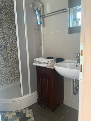 Bathroom, B&B LUCHICHI, Konavle
