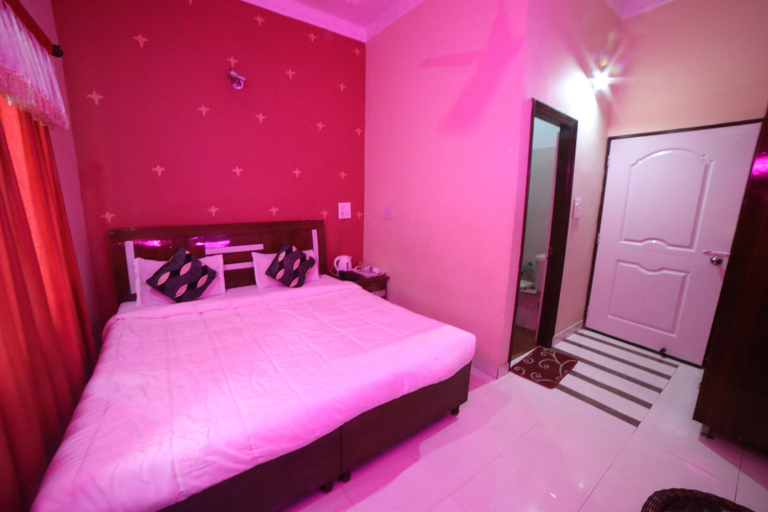 Bedroom 2, Kangs Nirvana Resorts and Spa, Hoshiarpur