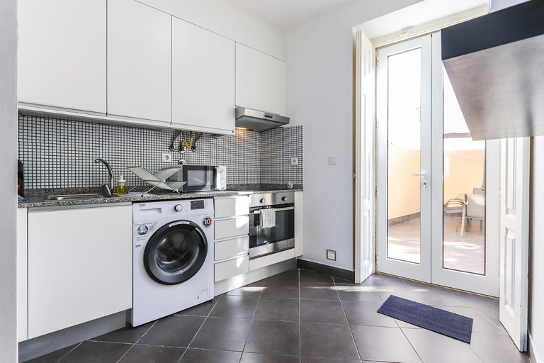 Others 5, Vita Portucale ! Concept Apartment Campo Ourique, Lisbon