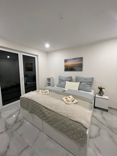 Bedroom 23