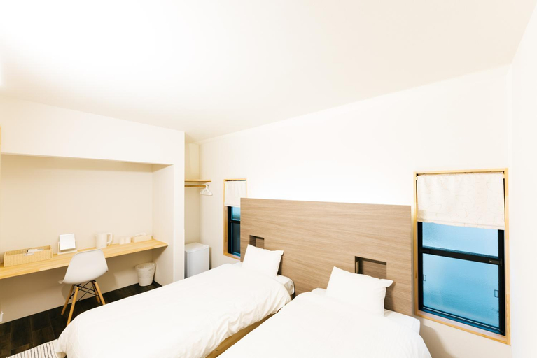 Bedroom 2, B and B MIKAWA Info Centre - Kanazawa Fish Harbour, Hakusan