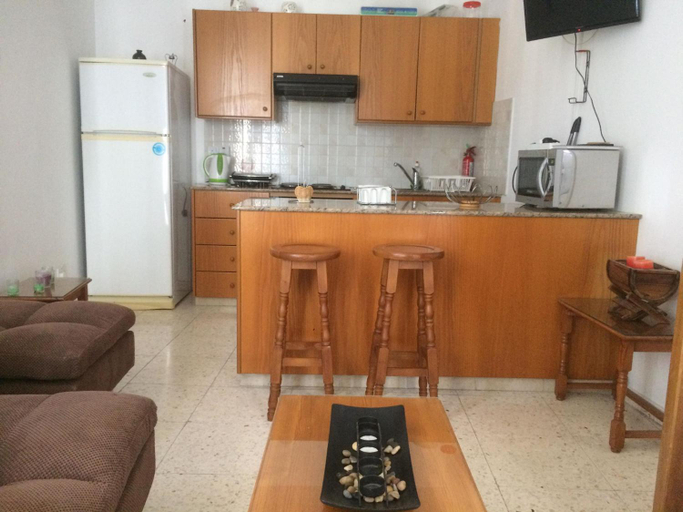Others 5, Jacks Apartment