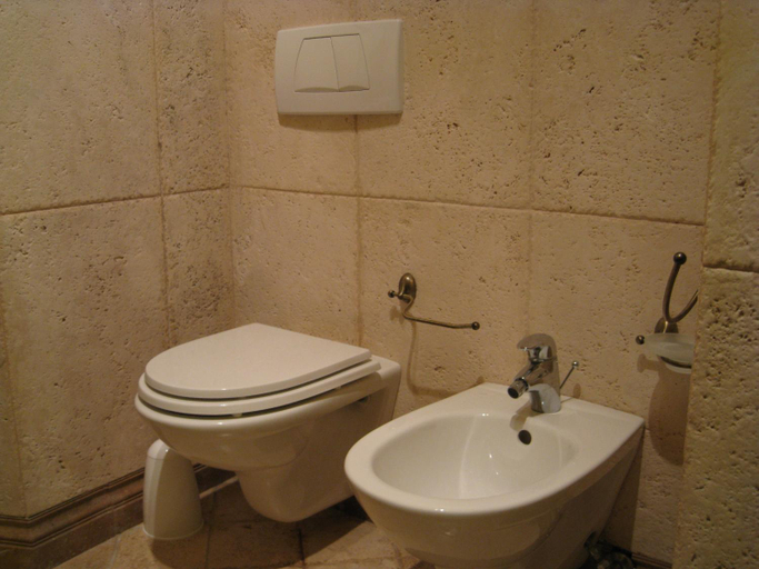 Bathroom 2, Bed and Breakfast Il Cappero, Siena