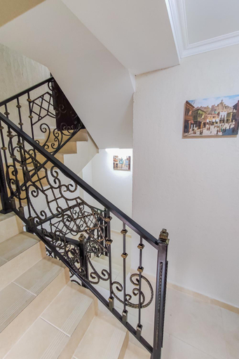 Others 5, Hotel Pushkin II/1a, Tskaltubo