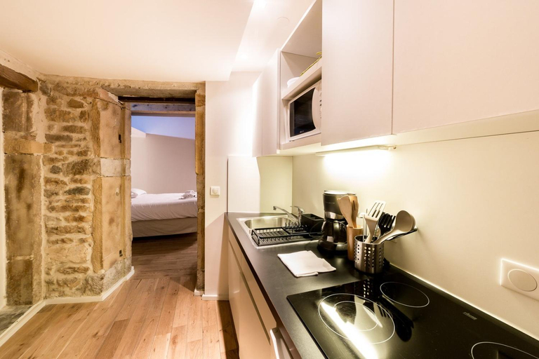 Others 4, AllinLyon | Suite de charme - cœur du Vieux Lyon, Rhône