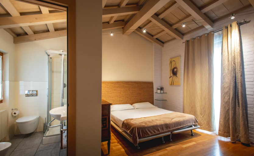 Bedroom 14