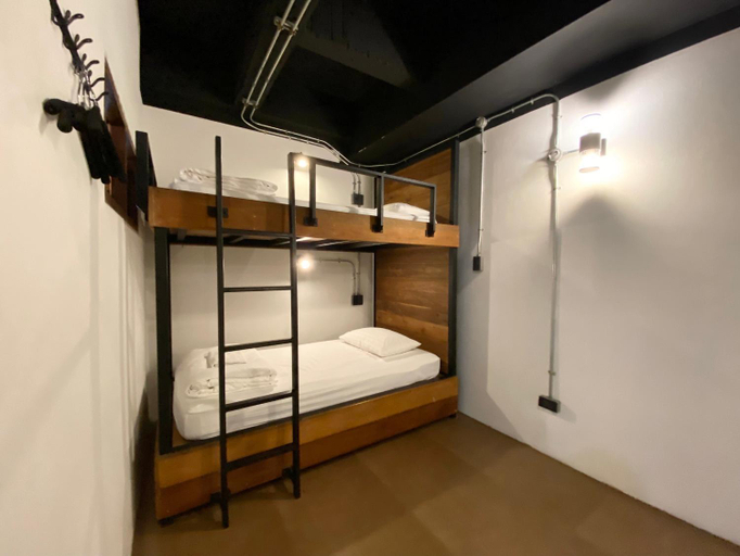 Bedroom 2, J Jacuzzi Villa Ranong , Muang Ranong