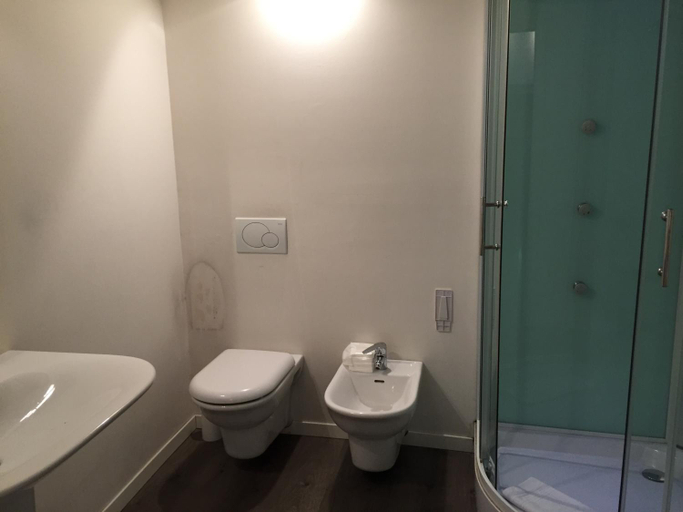 Bathroom 1