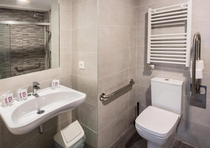 Others 5, Hostal Lar, Burgos