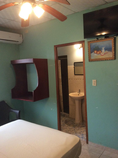 Others 4, Hostel Guayacan, Barú