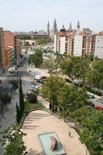 Others 5, Hostal Puente de Piedra, Zaragoza