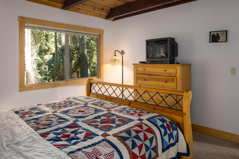 Bedroom 18
