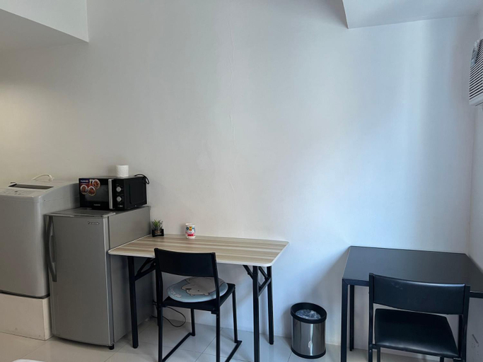Dining Room 13