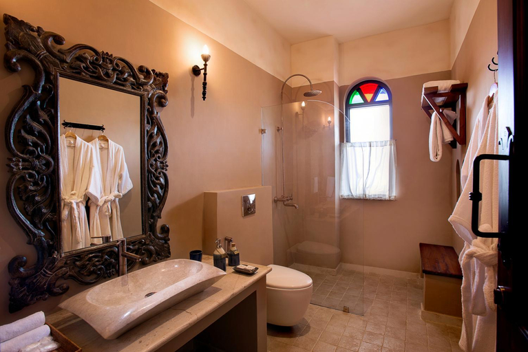Bathroom 4, The Orchard at Peora Estates, Nainital