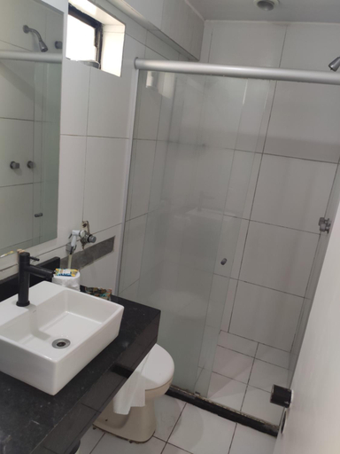 Bathroom, Quarto Ponte Metalica 105, Fortaleza