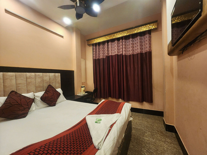 Bedroom 1, Hotel Sonic Palace, Delhi