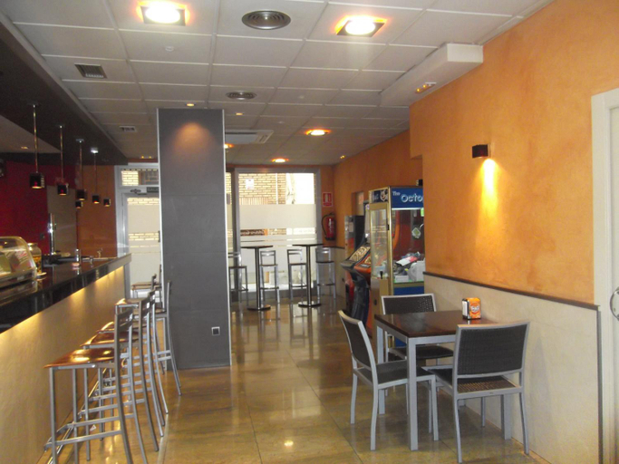 Others 3, Hostal Cafeteteria Goya, Huesca