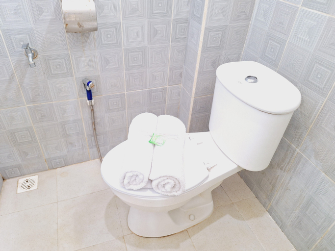 Bathroom 2