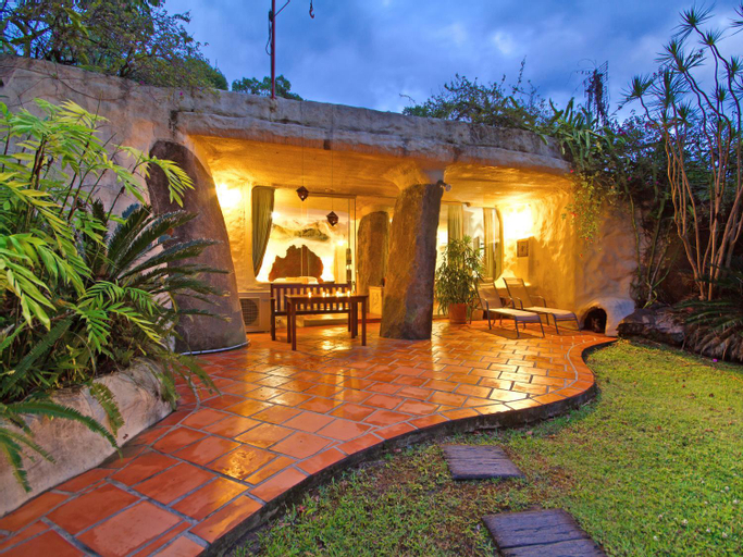 Mt Warning Rainforest Retreat, Tweed - Pt B