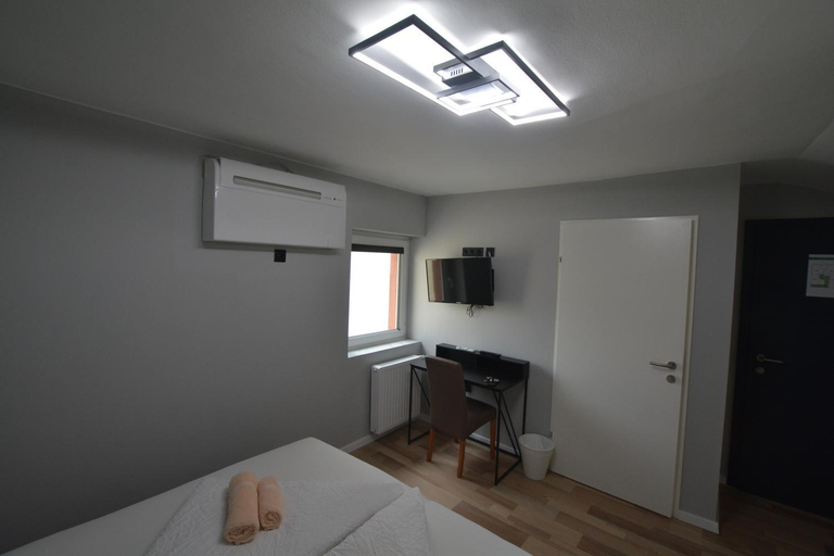 Others 3, Rooms Mittelpunkt, Villach