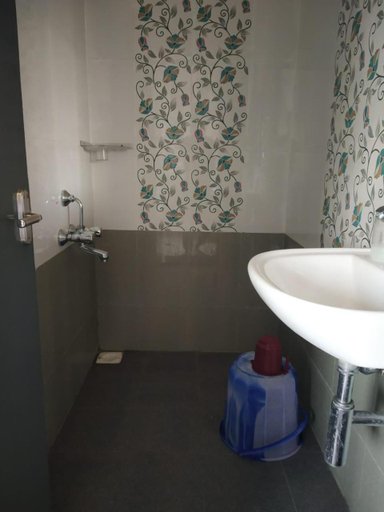 Bathroom 4
