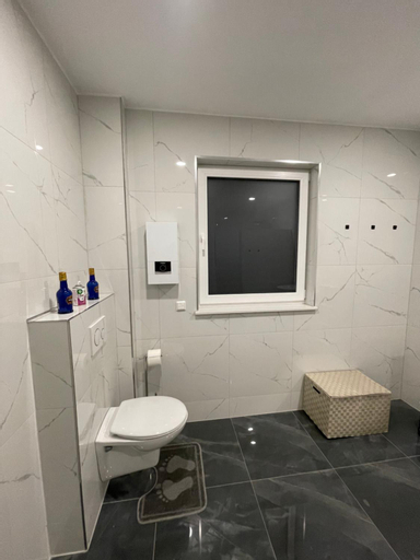 Bathroom 11
