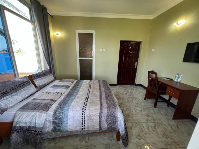 Others 2, PHYLLEN HOTEL, Tanga