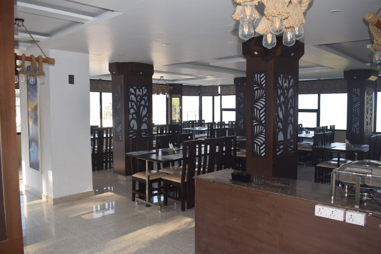 Food & Drinks 4, Hotel Kavita Palace, Garhwal