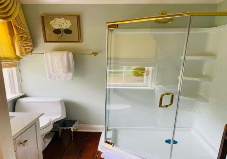 Bathroom 3, Linden - A Historic Bed and Breakfast, Adams