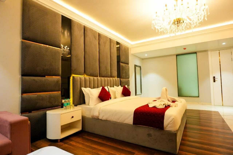 Bedroom 2, Hotel Adsan Heights, Amroha