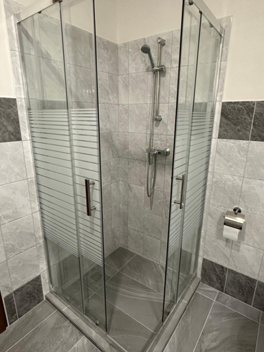 Bathroom 2, Apartmany Loky, Košice I