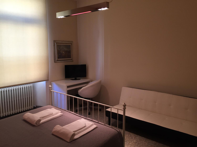 Others 5, Bergamo Center Rooms, Bergamo