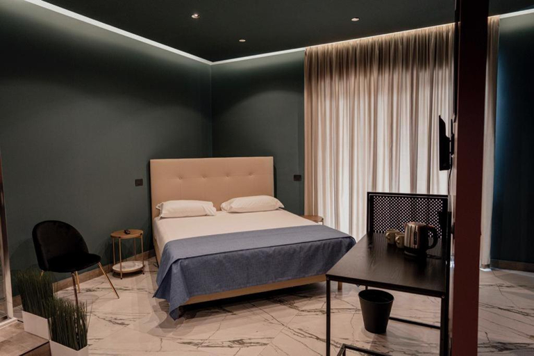 Others 4, Favorite Room, Napoli