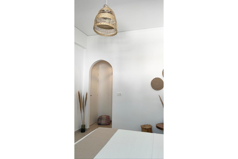 Others 3, CAL DAY ROOMS SANTORINI, South Aegean