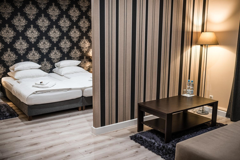 Others 5, Restauracja Pod Kogutem, Opole Lubelskie