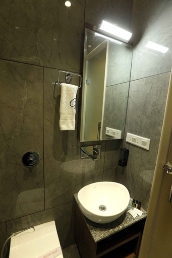 Bathroom 2, HOTEL GC GRAND INN, Amritsar