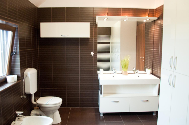 Bathroom 3, Vila Alma, Sanmartin