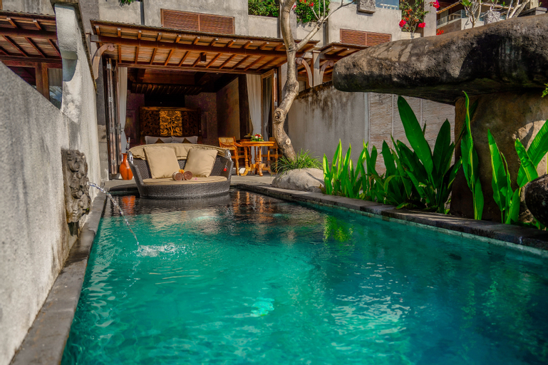 Swimming Pool 17