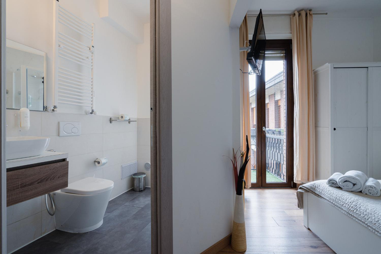 Bathroom 5, B&B Elegance, Bologna