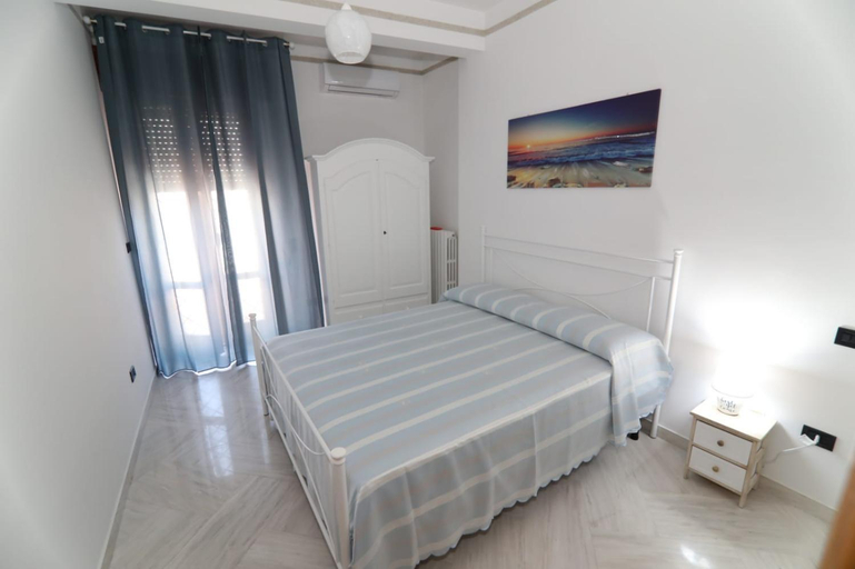 Others 3, B&B Annunziata, Brindisi