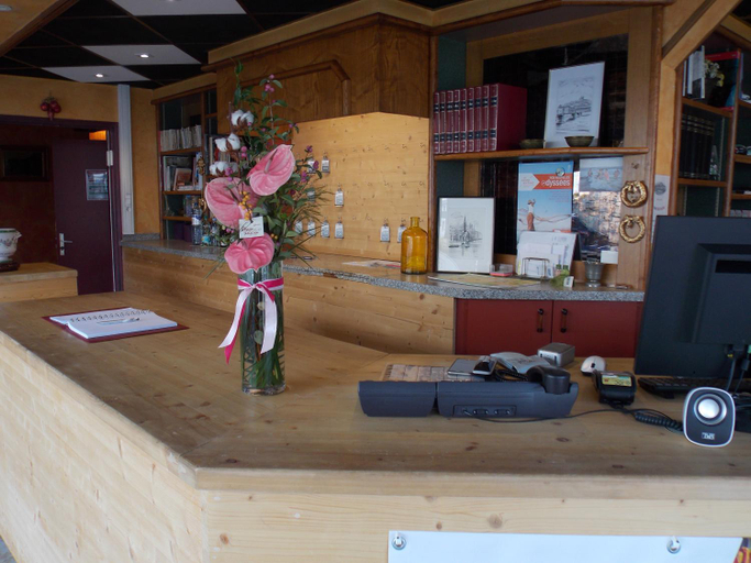 Others 5, Hotel Le Savoie, Savoie